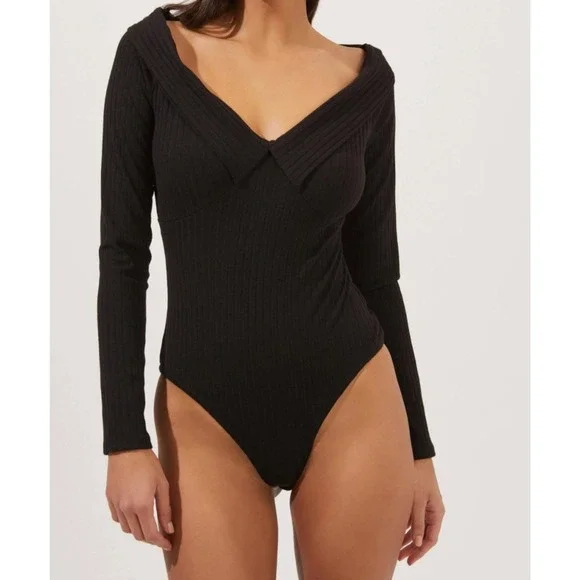 ASTR Nola Ribbed Knit Off the Shoulder Bodysuit S - Picture 5 of 9